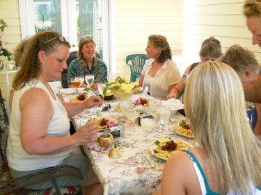 Lunch at Airlie Farm Bed and Breakfast